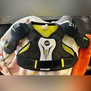 Youth Small Hockey Shoulder Pads/Chest Protector